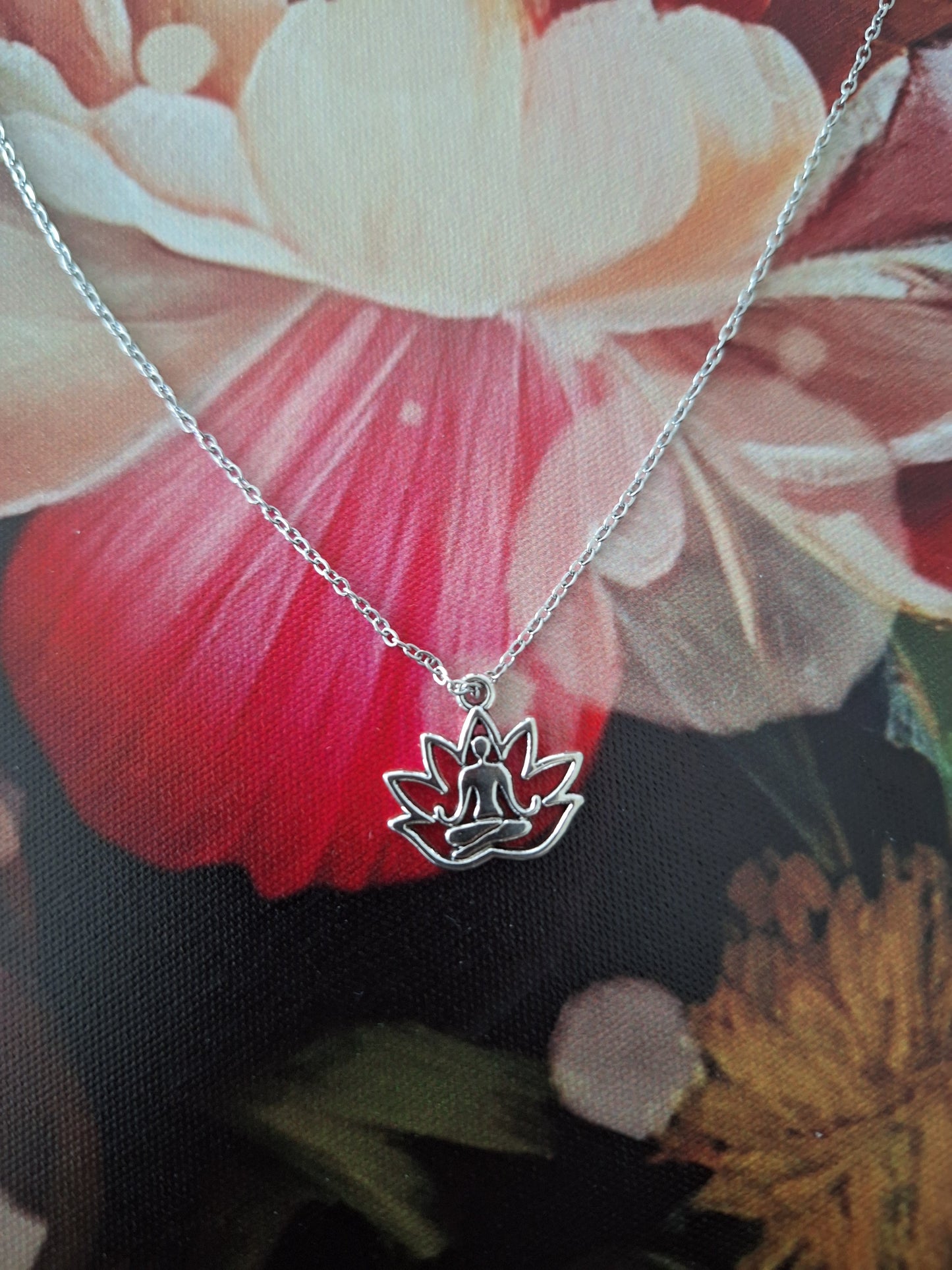 COLLIER FLEUR DE LOTUS DE YOGA