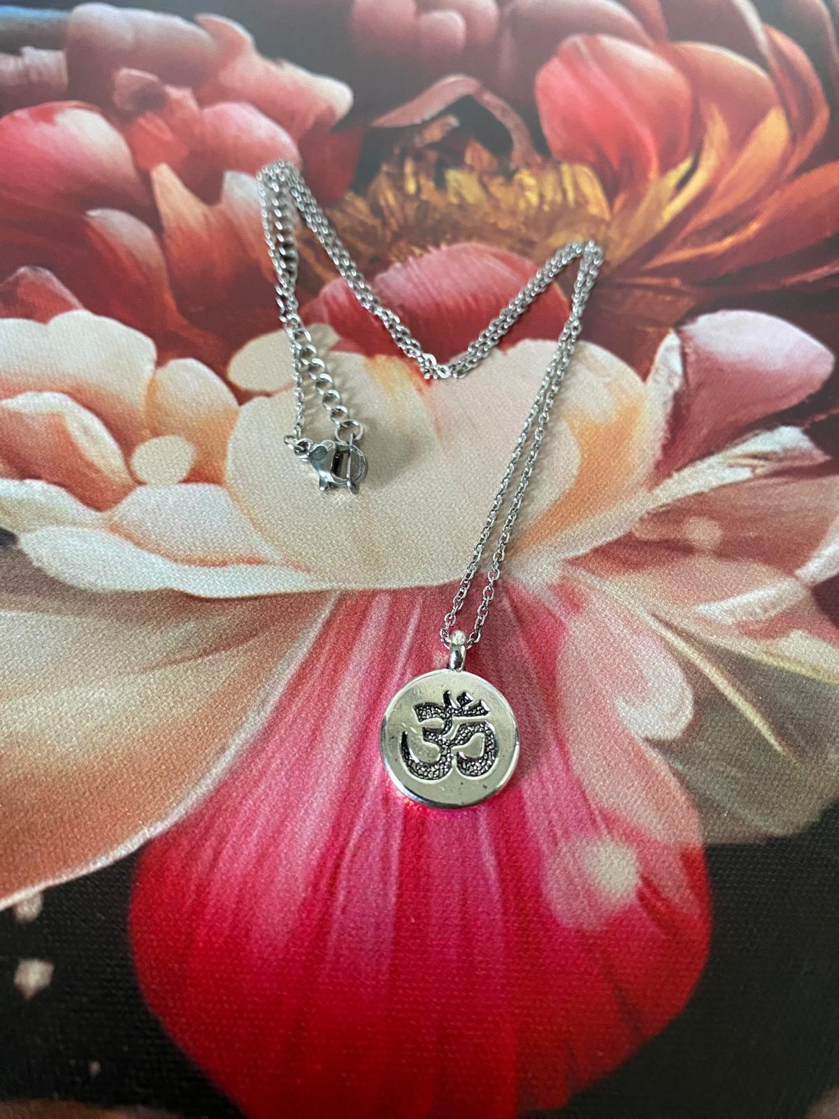 COLLIER FLEUR DE LOTUS DE YOGA